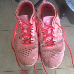 Nike shoes size 8